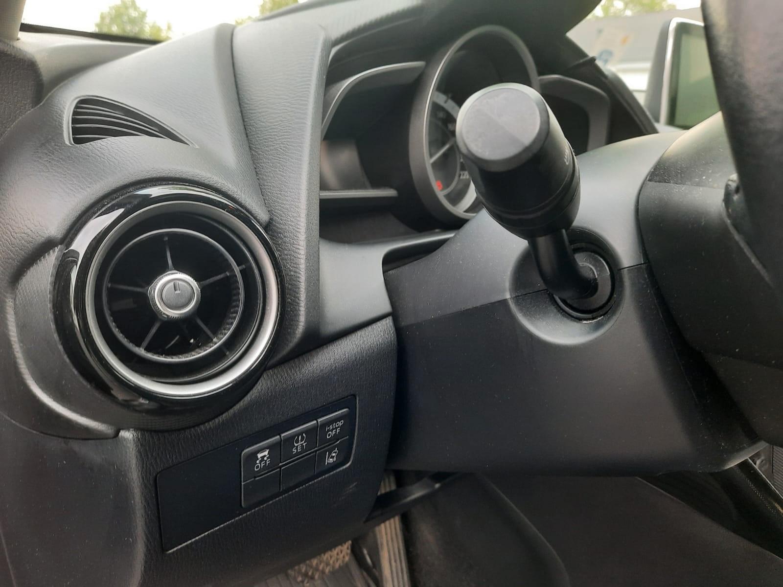 Mazda 2 Unfallfrei und TÜV neu