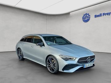 Mercedes CLA 200 Shooting Brake - 8