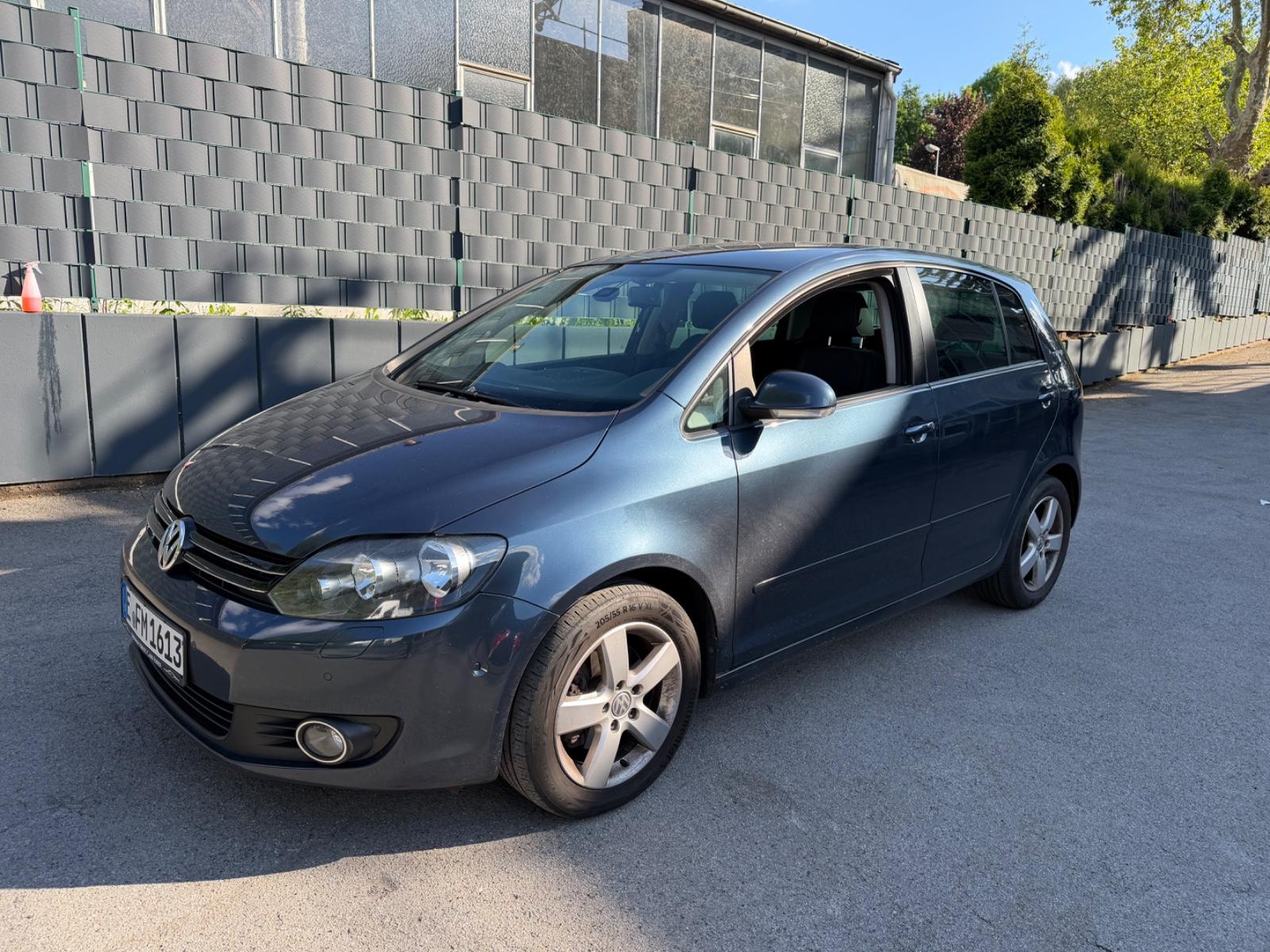 Volkswagen Golf Plus 1.6 TDI DSG Kamera,PDC,Standheizung