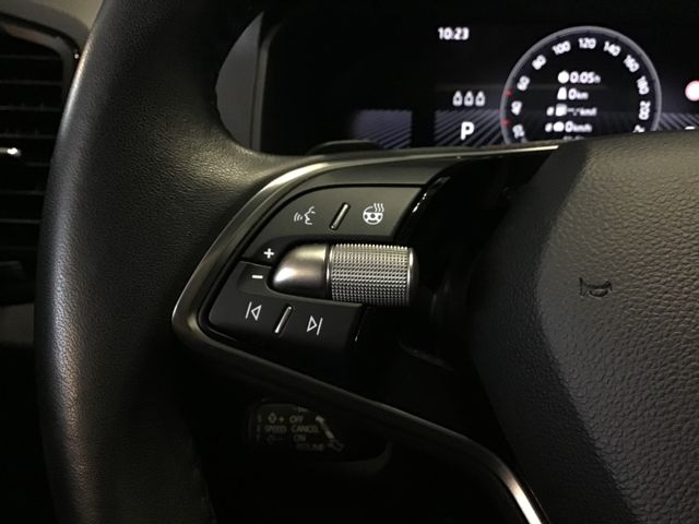 Fahrzeugabbildung Skoda Karoq Selection 1.5 TSI DSG/ACC/SHZ/SmartLink