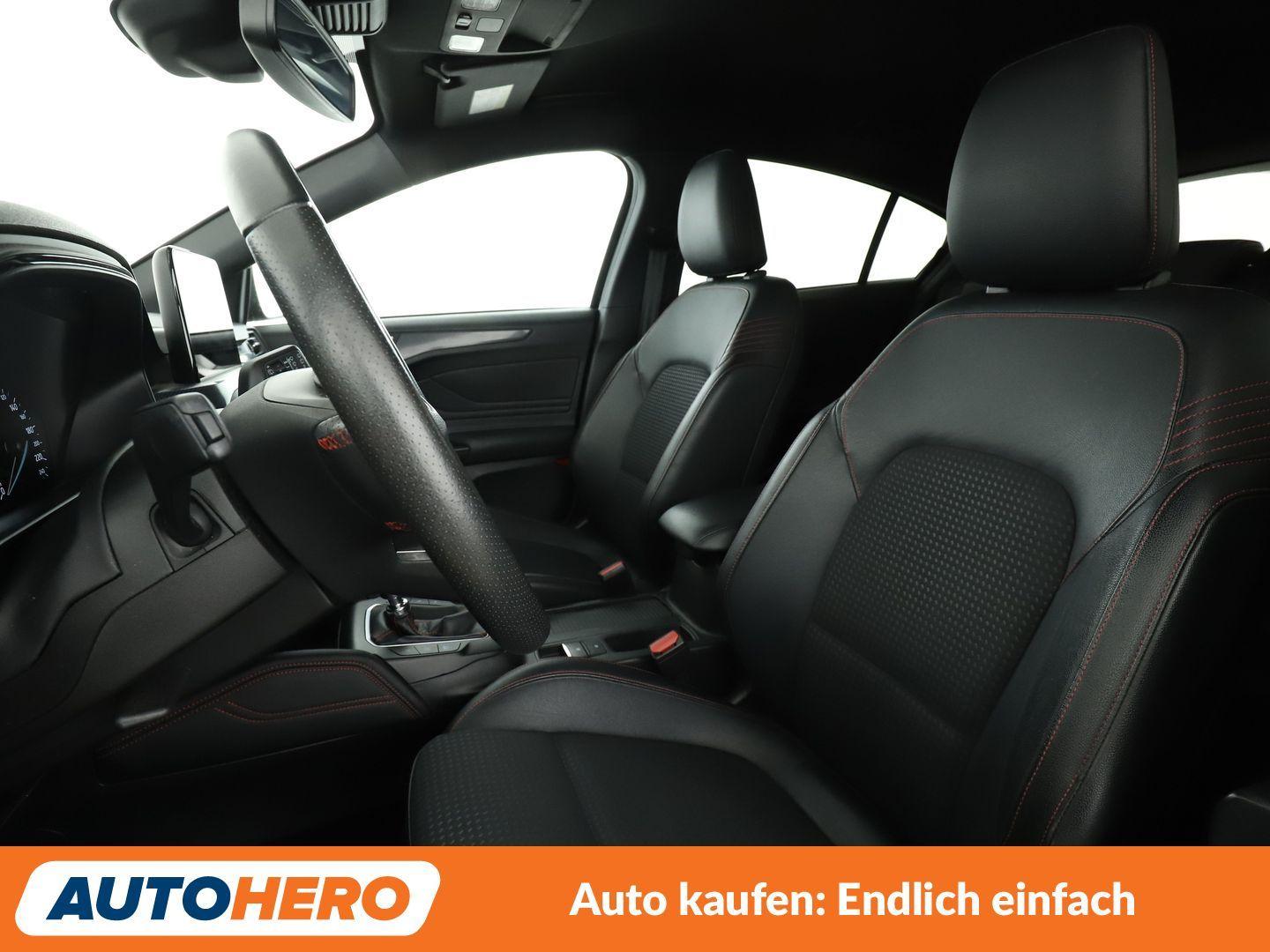 Ford Focus 1.0 EcoBoost ST-Line*NAVI*LED*TEMPO*CAM*
