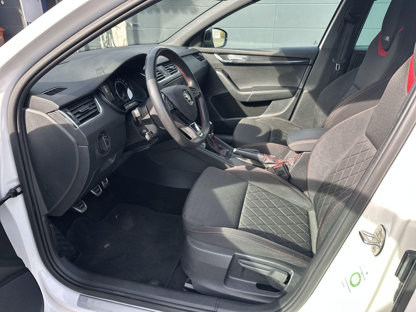 Skoda Octavia Combi 2.0 TSI RS 245 AHK|Navi|ACC