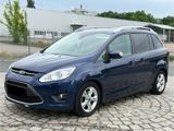 Ford Grand C-Max 1,6 EcoBoost Champions Edition - Ford Grand C-Max: Champions Edition