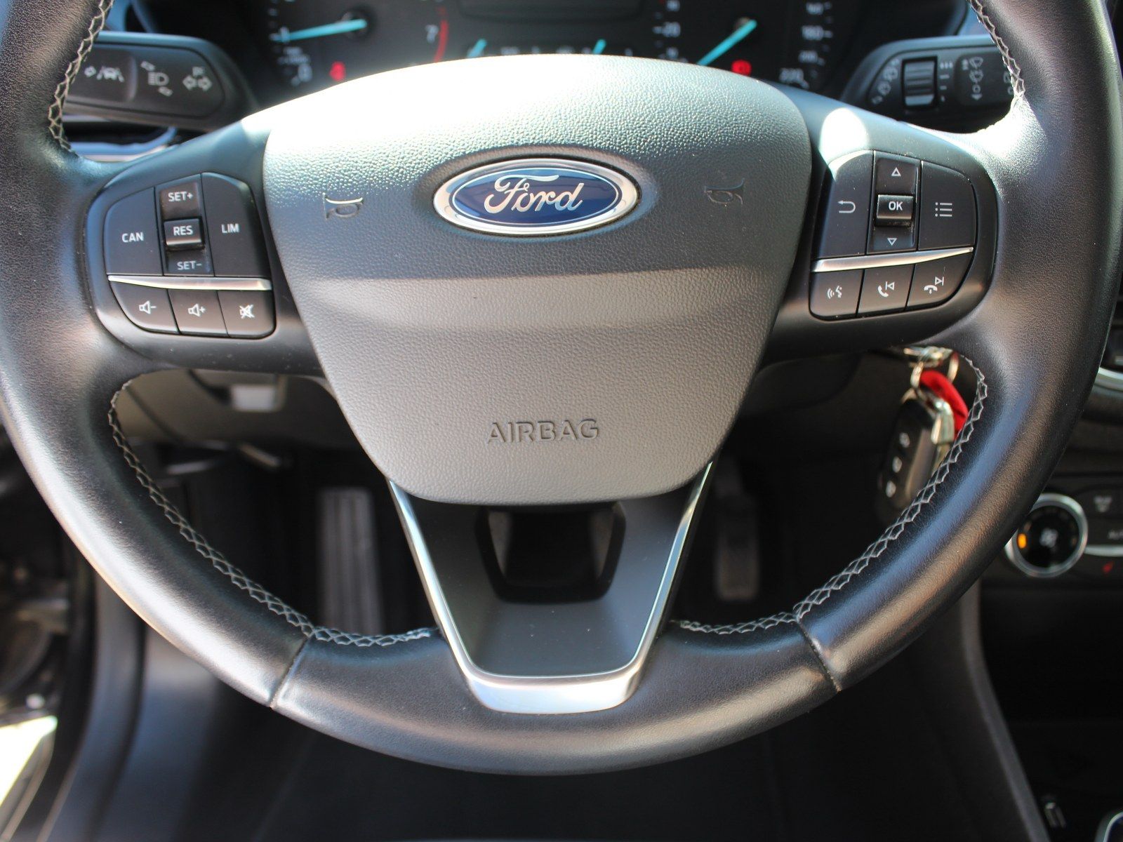 Fahrzeugabbildung Ford Fiesta Active 1,0 EcoBoost Start/Stopp