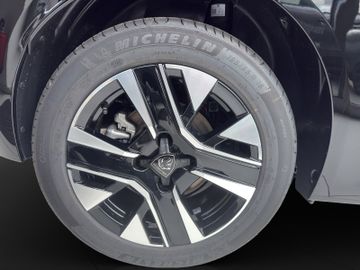 Peugeot 208 Allure 156 Elektro 360 Kam.+KeyLess+Navi