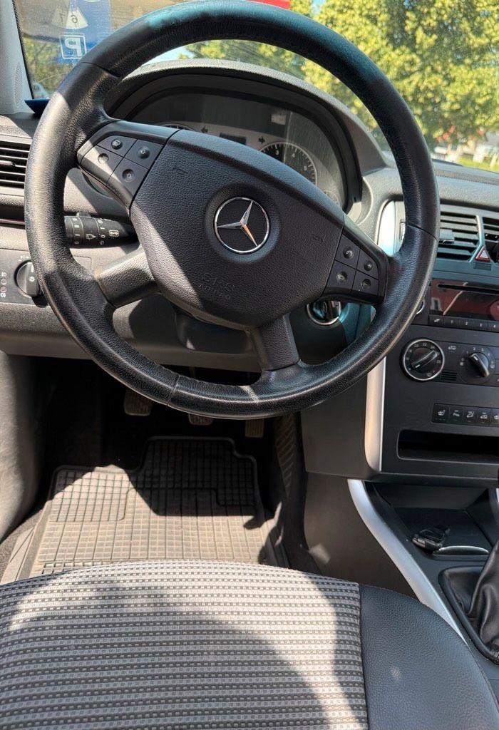 Mercedes-Benz B170 2007 — photo 8