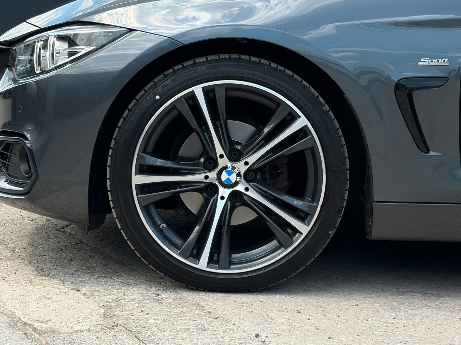 Fahrzeugabbildung BMW 420i  Coupe Sport Line Leder Tempomat HiFi SHZ