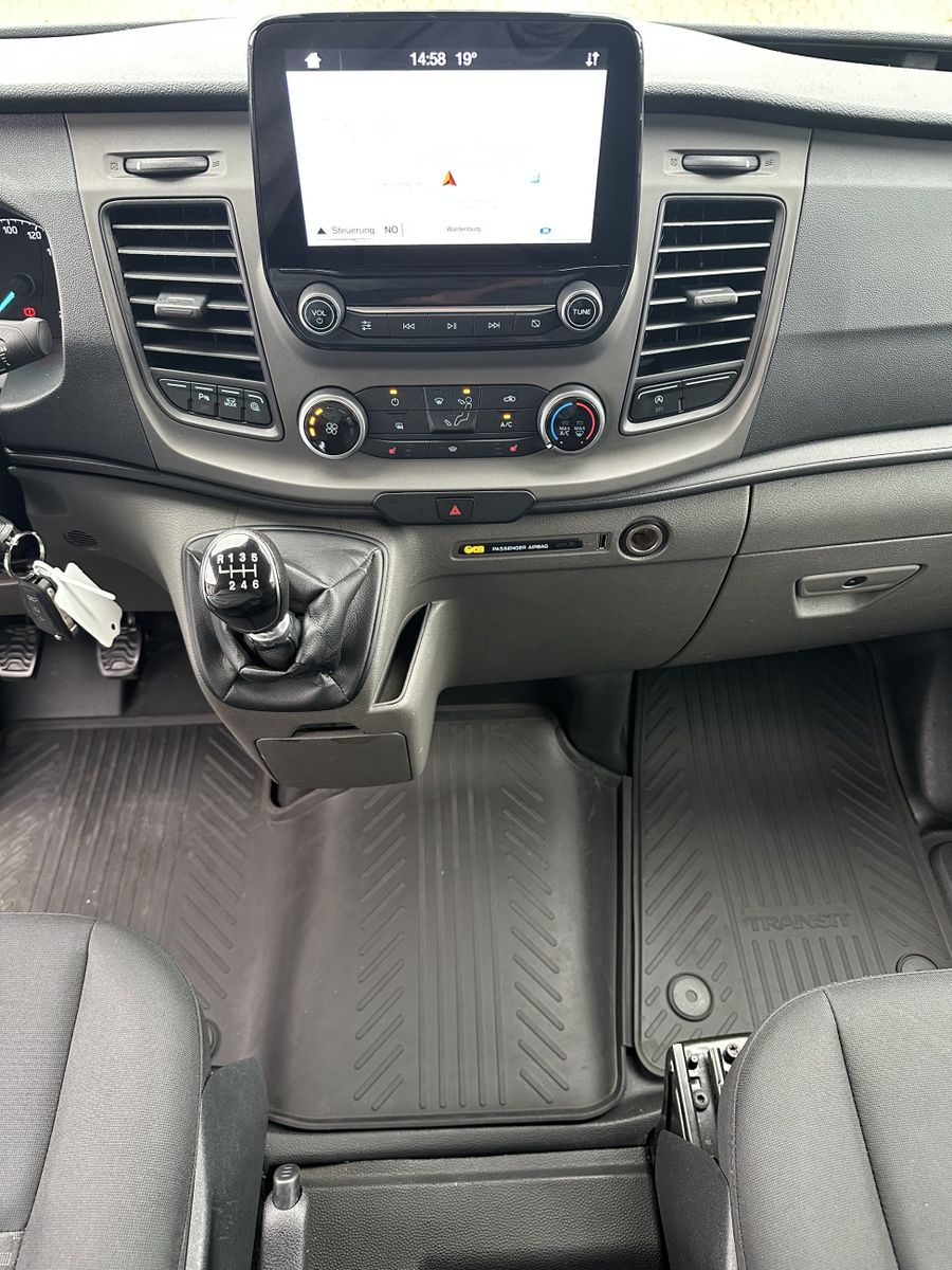 Fahrzeugabbildung Ford Transit Custom 340 L1H1 NAV+KAMERA+SHZ+PARKPILOT