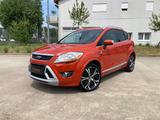 Ford Kuga Titanium 4X4 Aut. Erste Hand Top - Ford Kuga aus 2012: Titanium