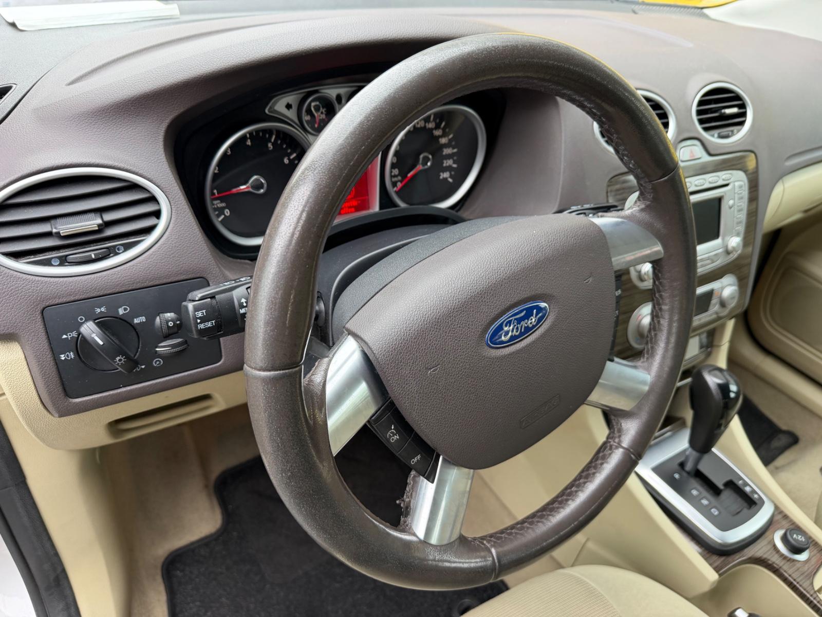 Ford Focus 2008 — photo 14
