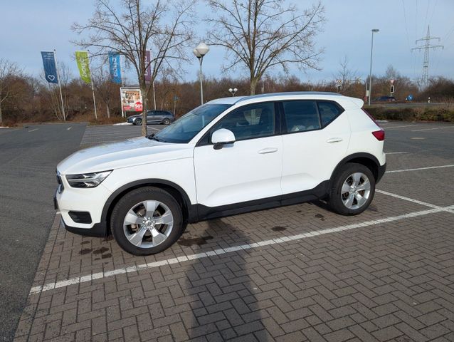 VOLVO XC 40