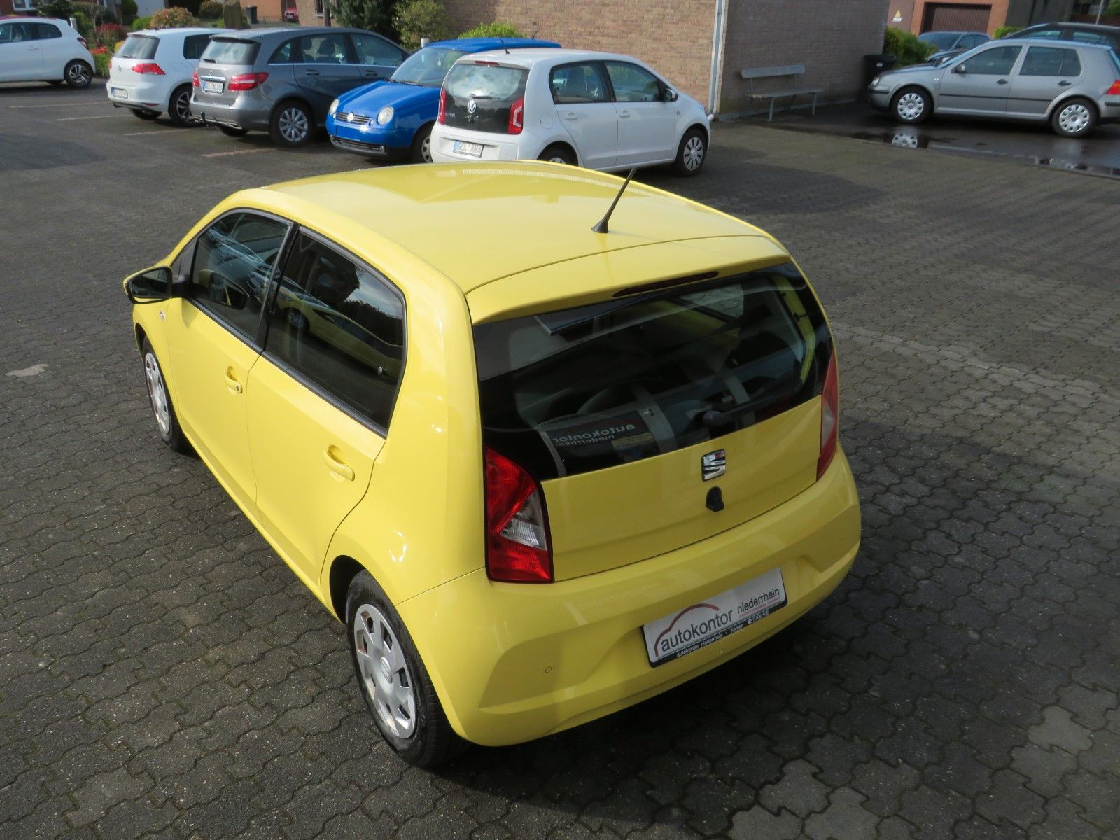 Fahrzeugabbildung SEAT Mii Style 4T PDC MAPS & MORE GRA SITZH. 1.HD