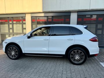 Porsche Cayenne - 11