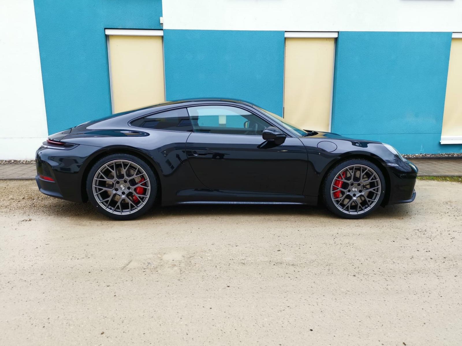 Porsche 992 Carrera 4S Coupé /LIFT/BOSE/ACC/SPORTABGAS/