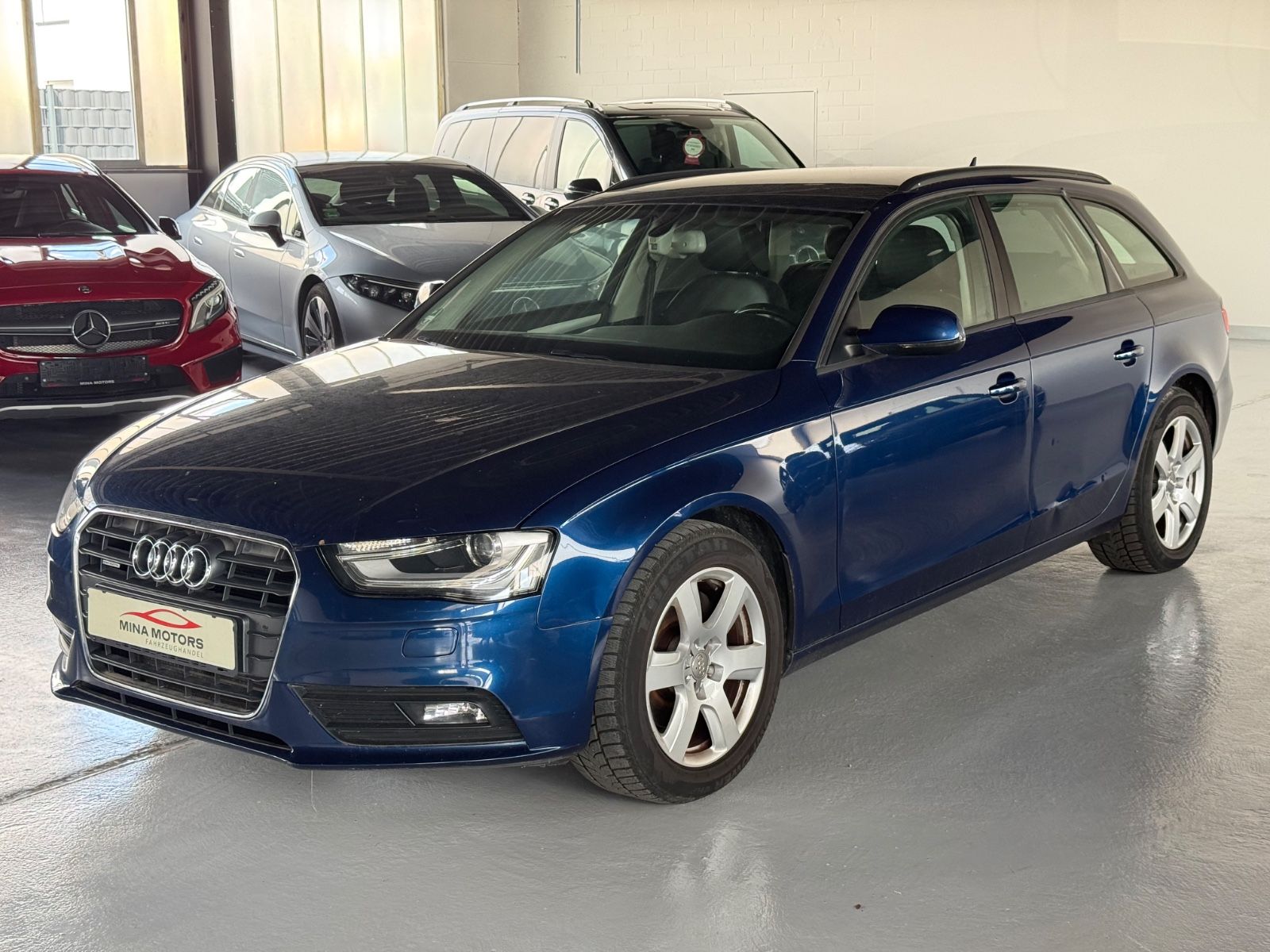 Audi A4 - 1