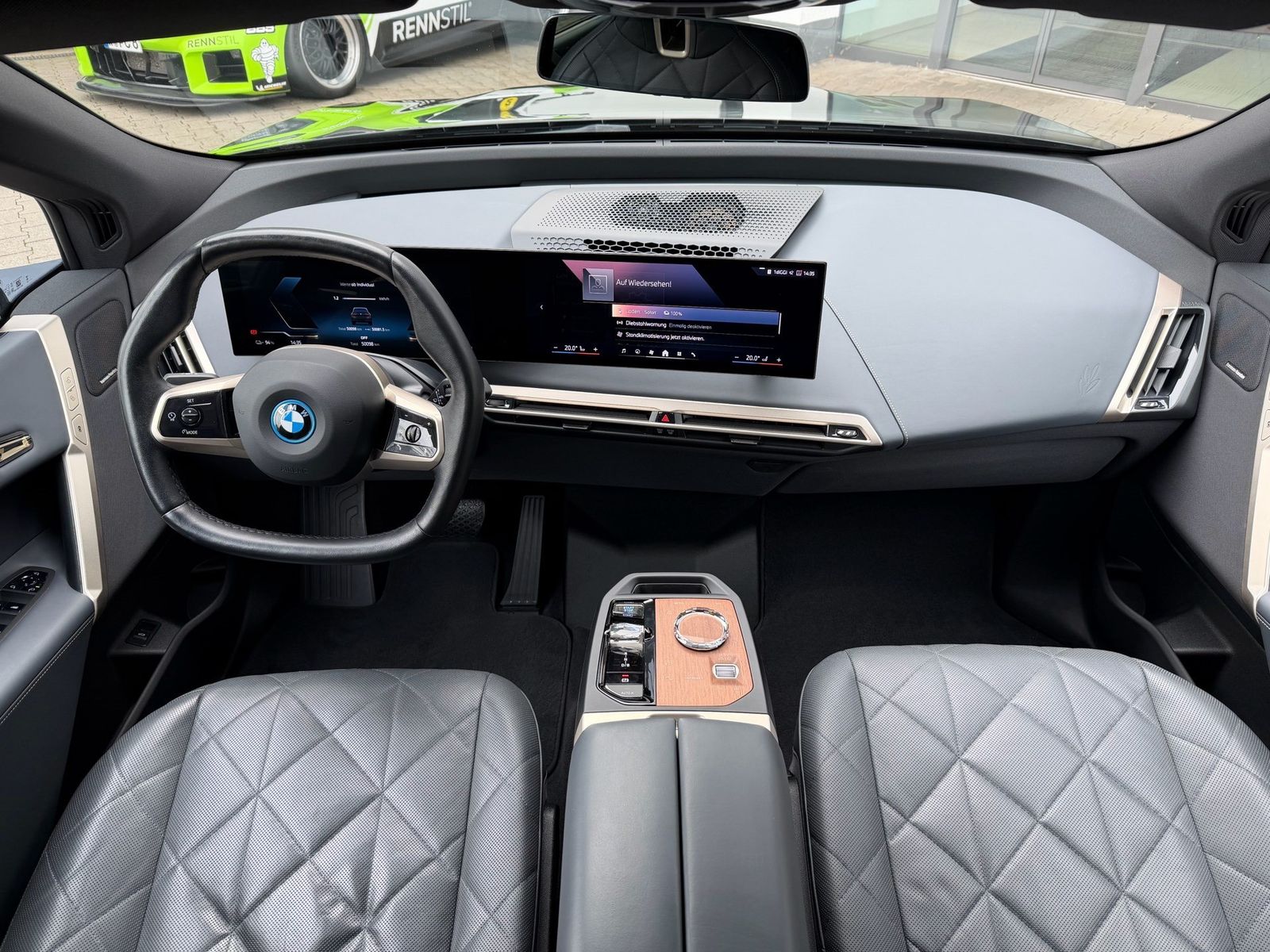 BMW iX xDrive40 M Sport Laser DA/PA Prof Pano AHK HK imagem 3