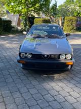 Alfa Romeo GTV6 *** 1. Hand *** 3 Liter  - graue Alfa Romeo GTV