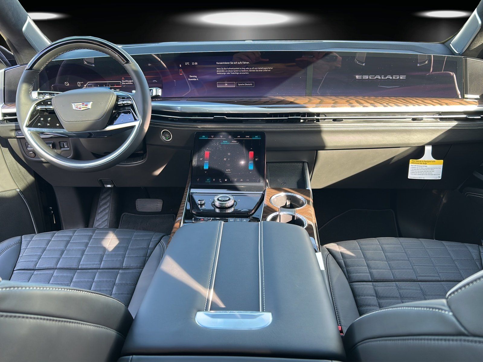 Fahrzeugabbildung Cadillac Escalade ESV MY 25 FACELIFT/EXECUTIVE SITZ/LANG