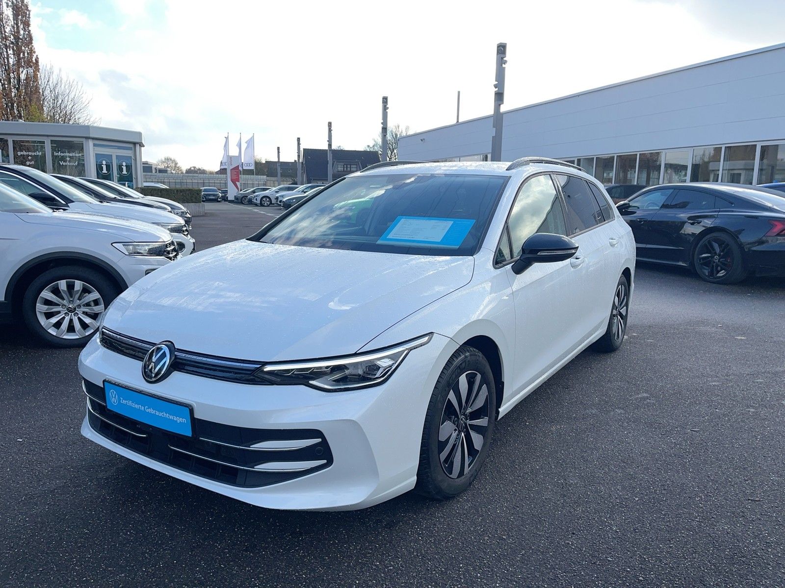 Volkswagen Golf VIII Variant 1.5 TSI DSG GOAL Navi AHK 360° foto 1