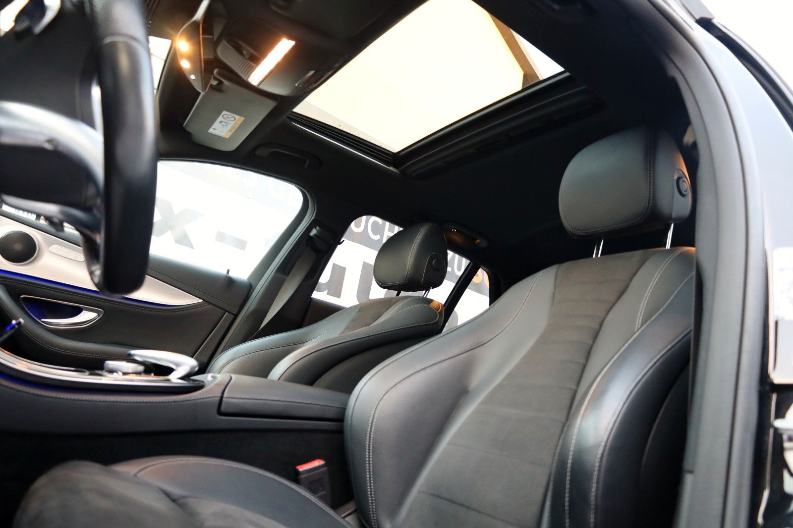 Fahrzeugabbildung Mercedes-Benz E 400d T 4M AMG Line TLeder,Navi,LED,SD,el. AHK