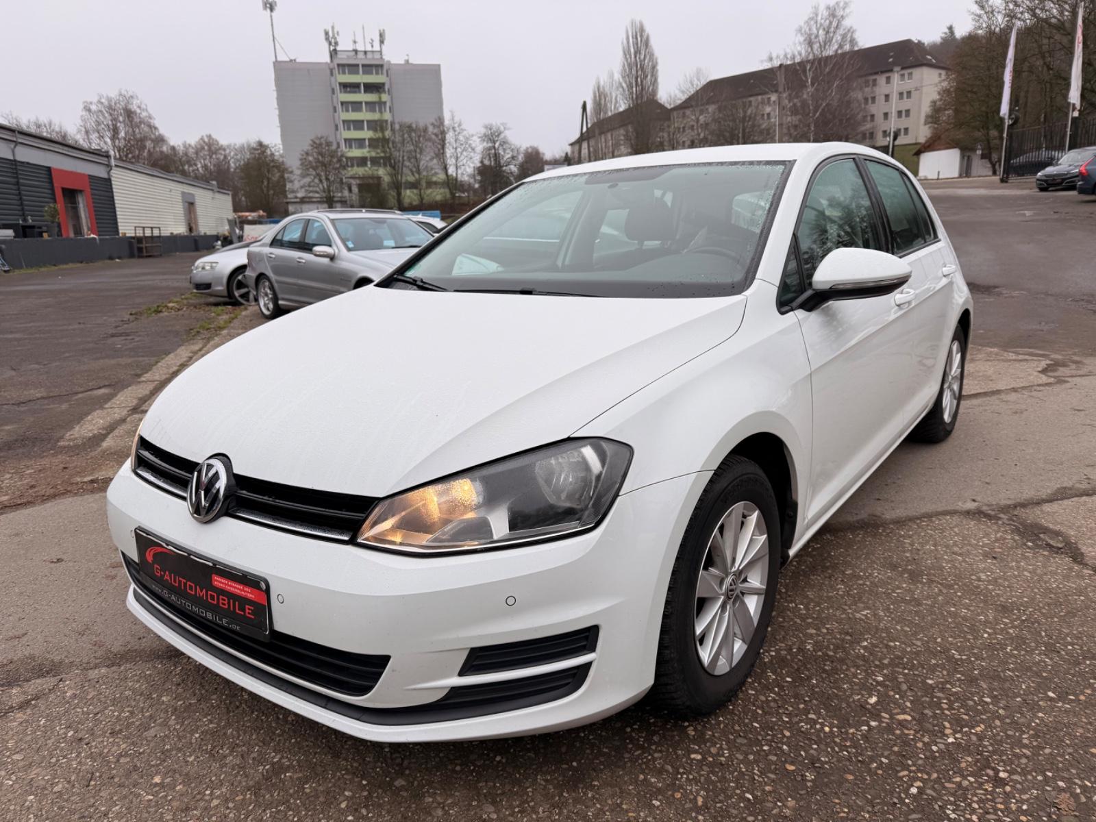 Volkswagen Golf VII Lim. Trendline BMT