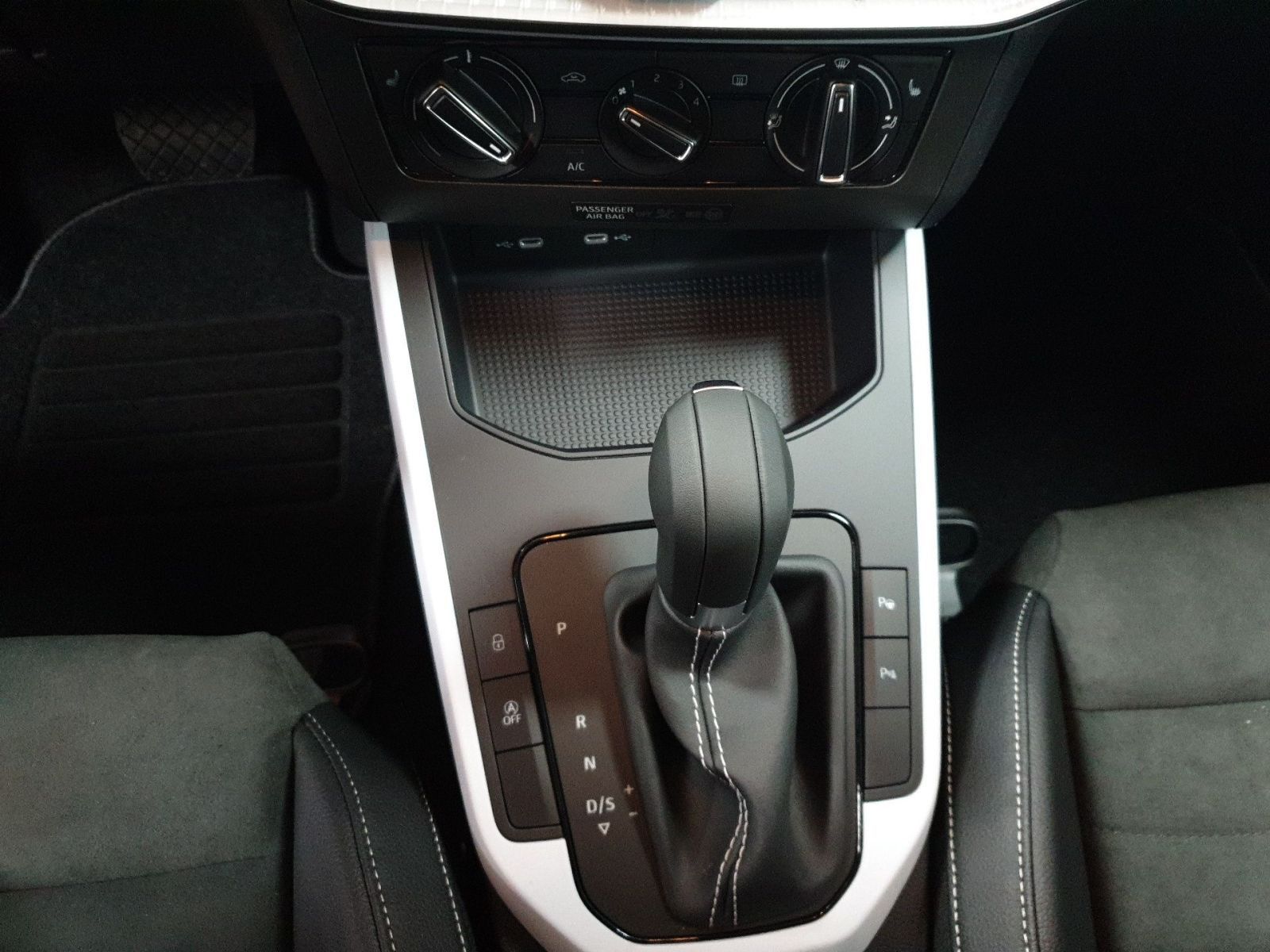 Seat Arona - Bild 24