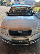 Skoda Superb 1.8 T Comfort Comfort - Skoda Superb Comfort mit Benzin-Antrieb