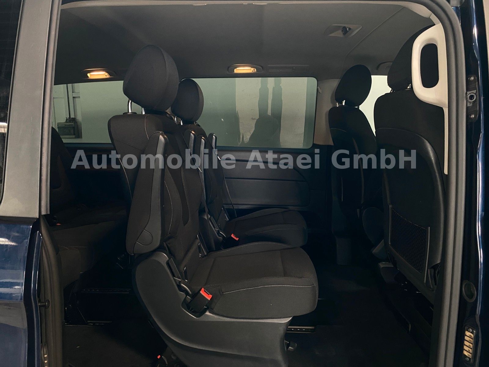 Fahrzeugabbildung Mercedes-Benz V 220 d lang Edition Sport-Paket KAMERA (4459)