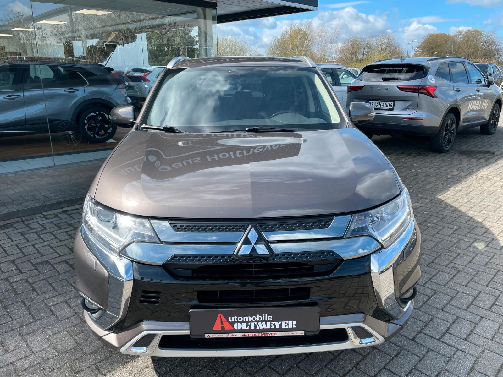 Mitsubishi Outlander Plug-In-Hybrid PHEV SPIRIT 4WD *AHK*