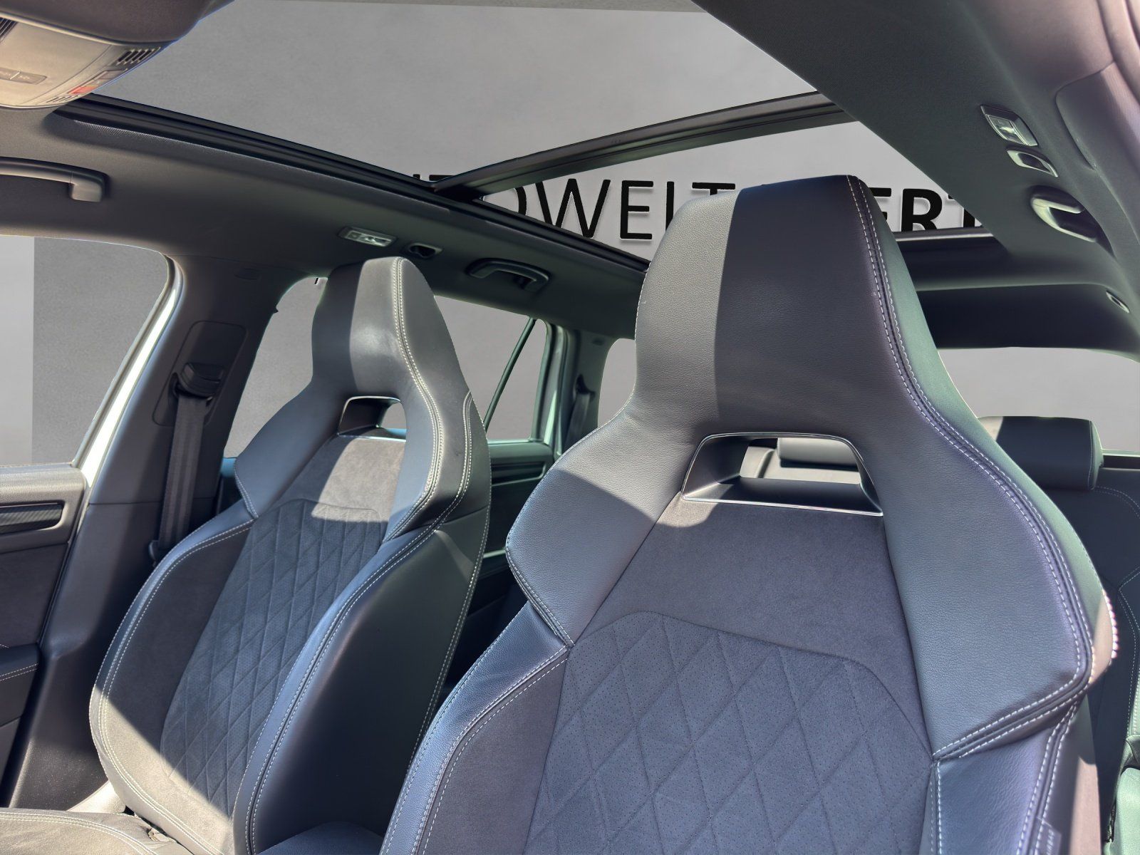 Fahrzeugabbildung SKODA Kodiaq 2.0 TSI Sportline 4x4/AHK/PANO/360°CAM/