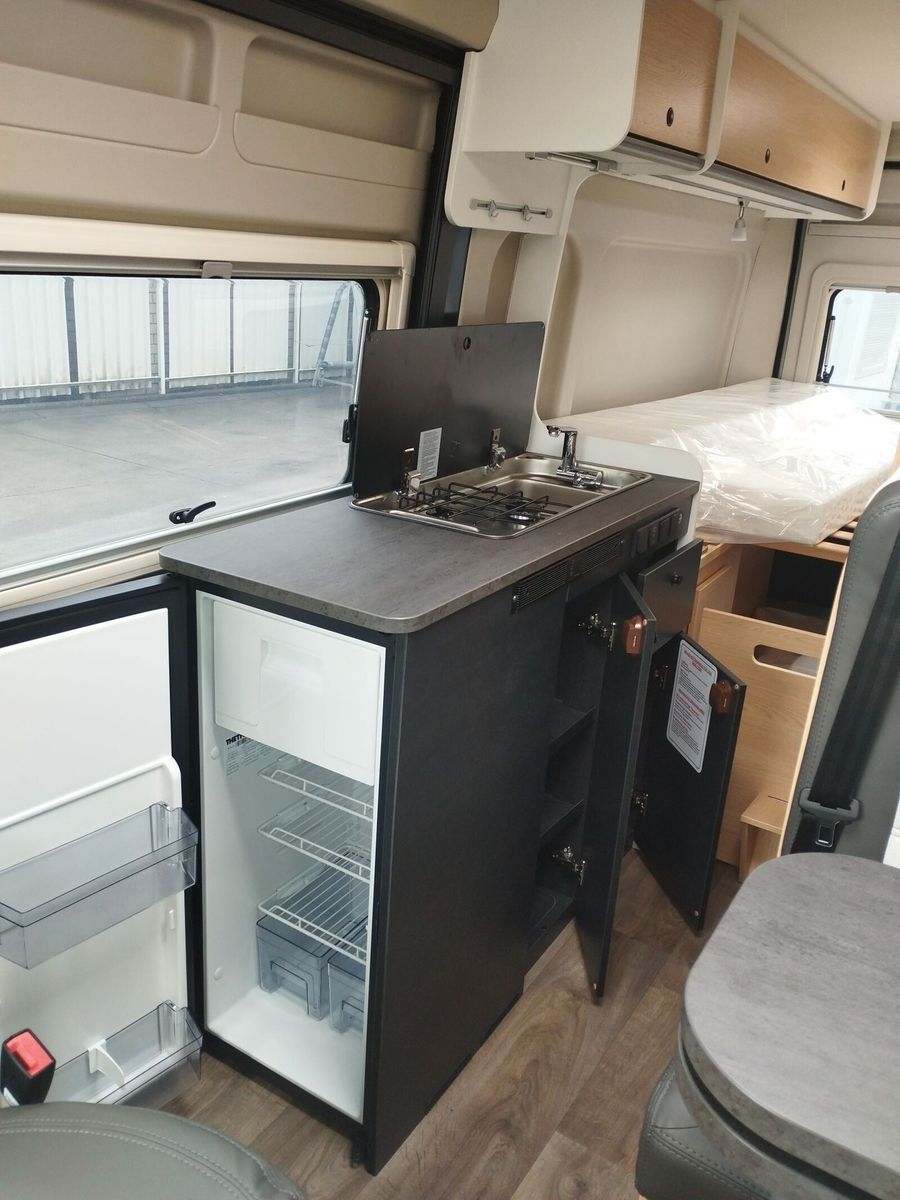 Fahrzeugabbildung Sunlight Adventure Cliff 602 Automatik, Dörr Edition, LTE