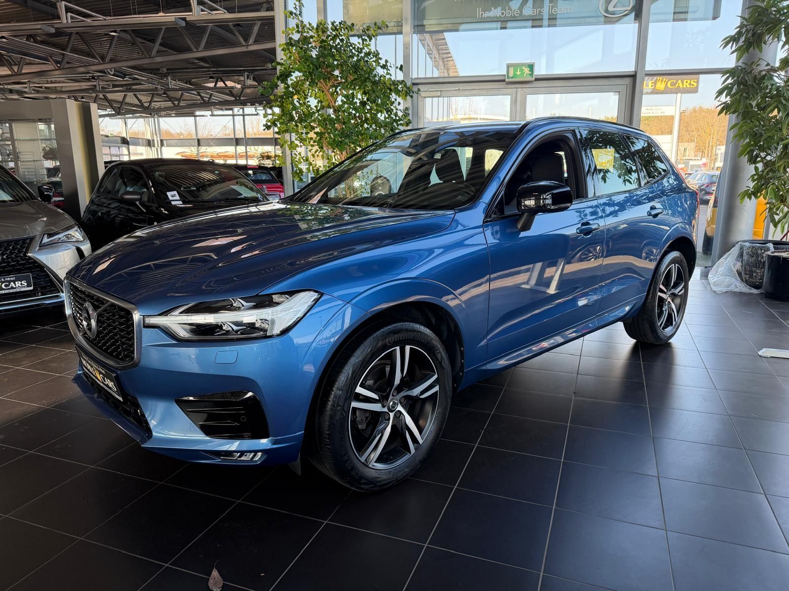 Fahrzeugabbildung Volvo XC60 R Design AHK 360° H/K LED ACC LEDER