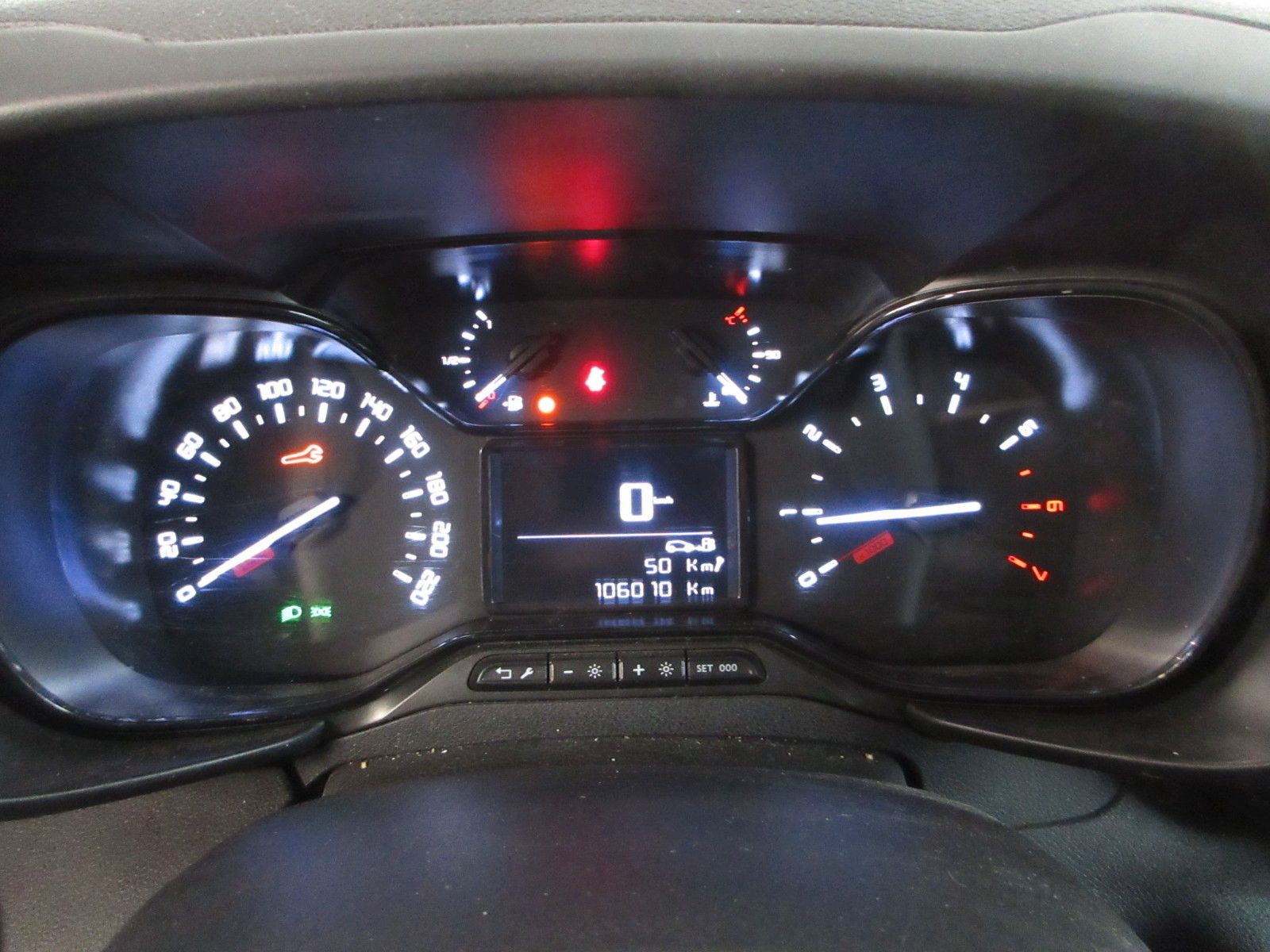 Fahrzeugabbildung Citroën Berlingo Kasten Club M/L1  AC/PDC