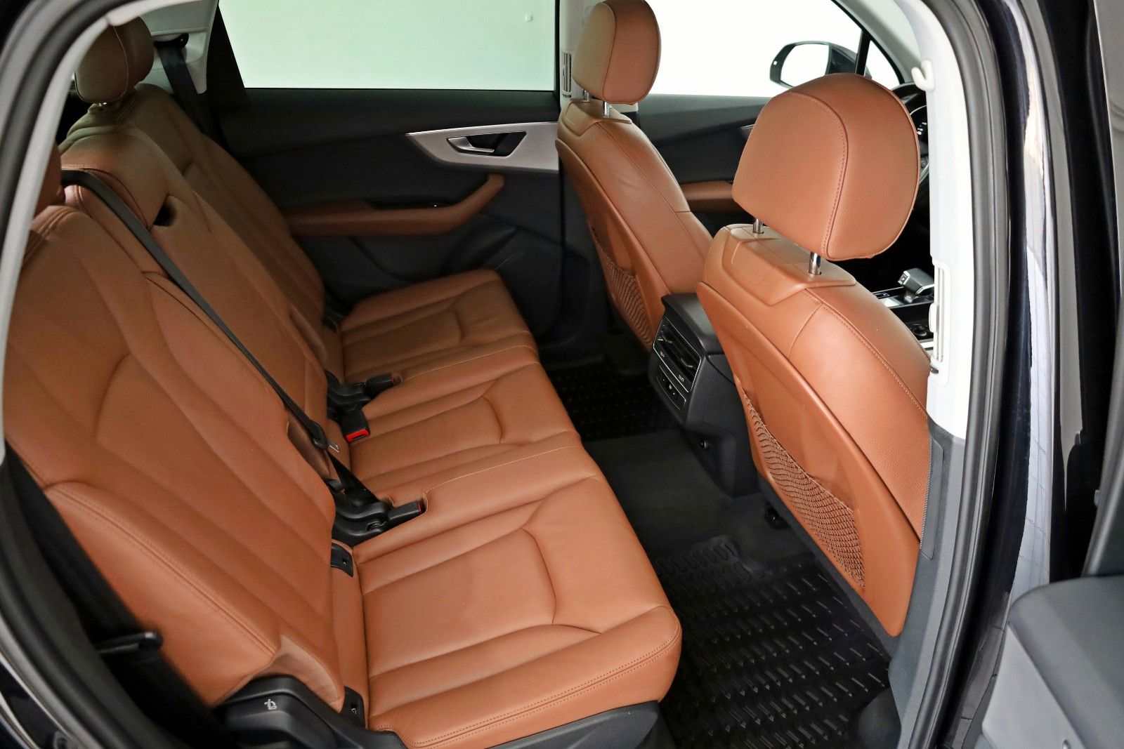 Fahrzeugabbildung Audi Q7 55 TFSIe quattro Leder,Navi,LED,Luftfahrwerk