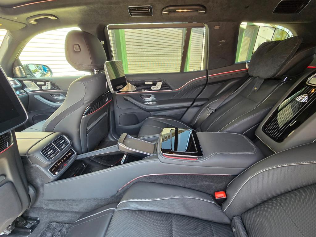 Mercedes-Benz GLS 600