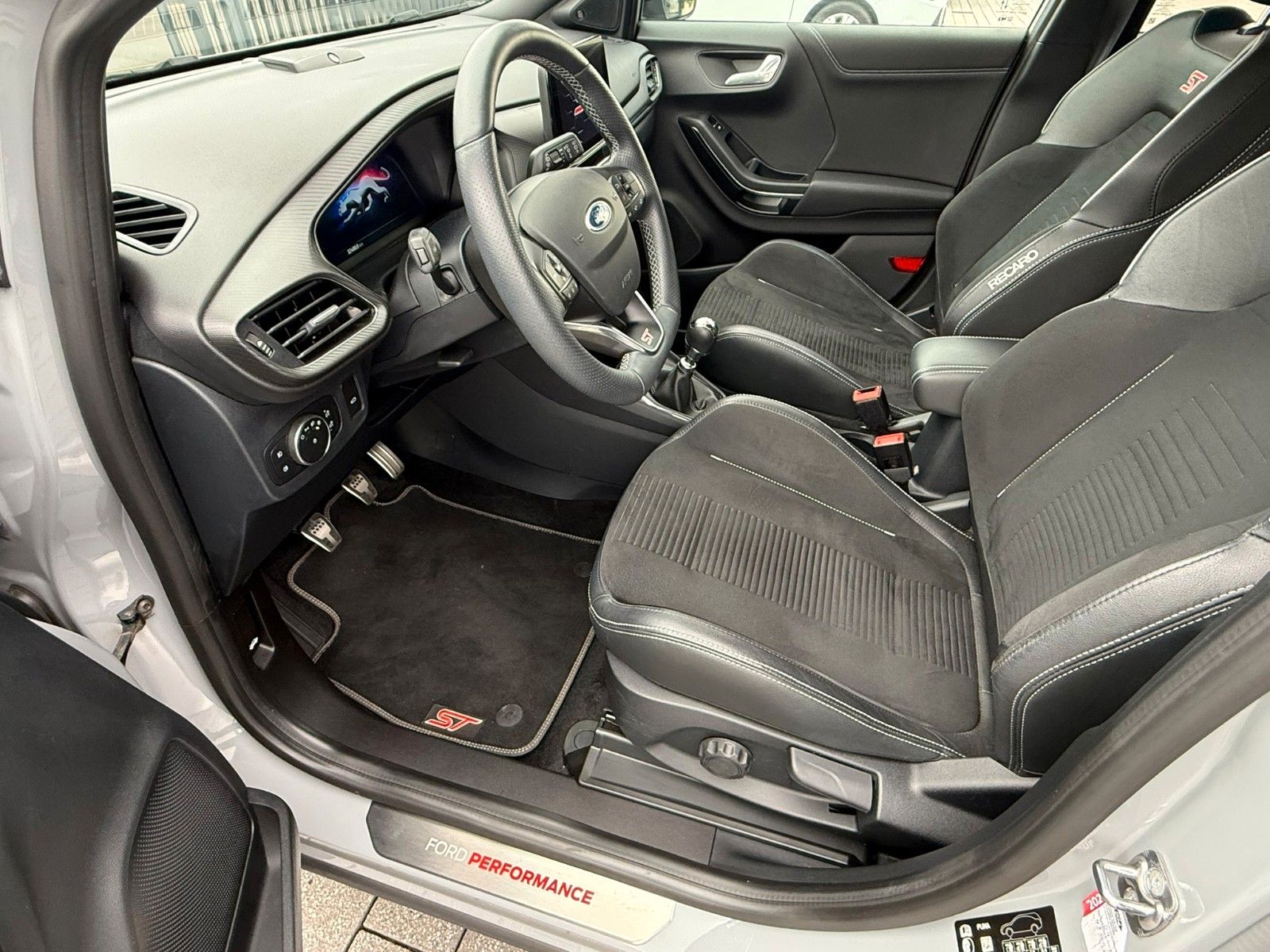 Fahrzeugabbildung Ford Puma ST X  Performance-Paket,Navi,Sitzh.,Kamera