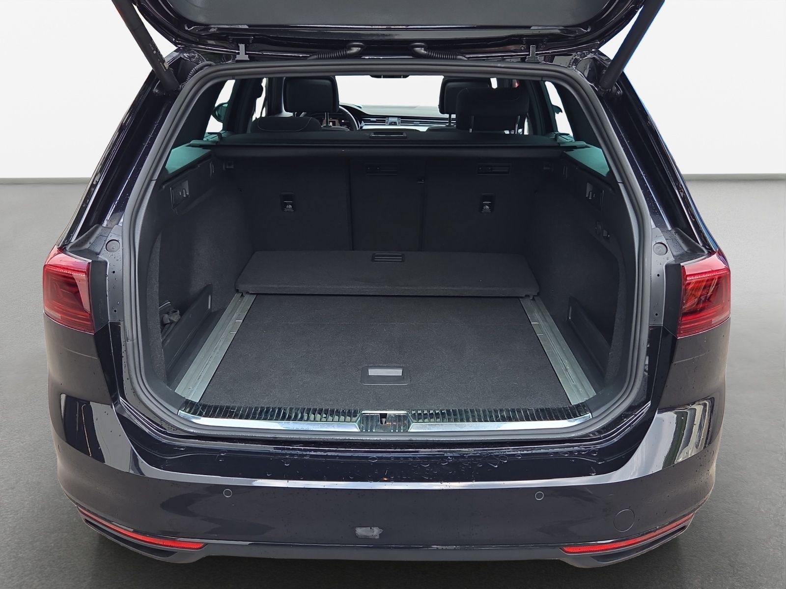 Volkswagen Passat Variant - Bild 14