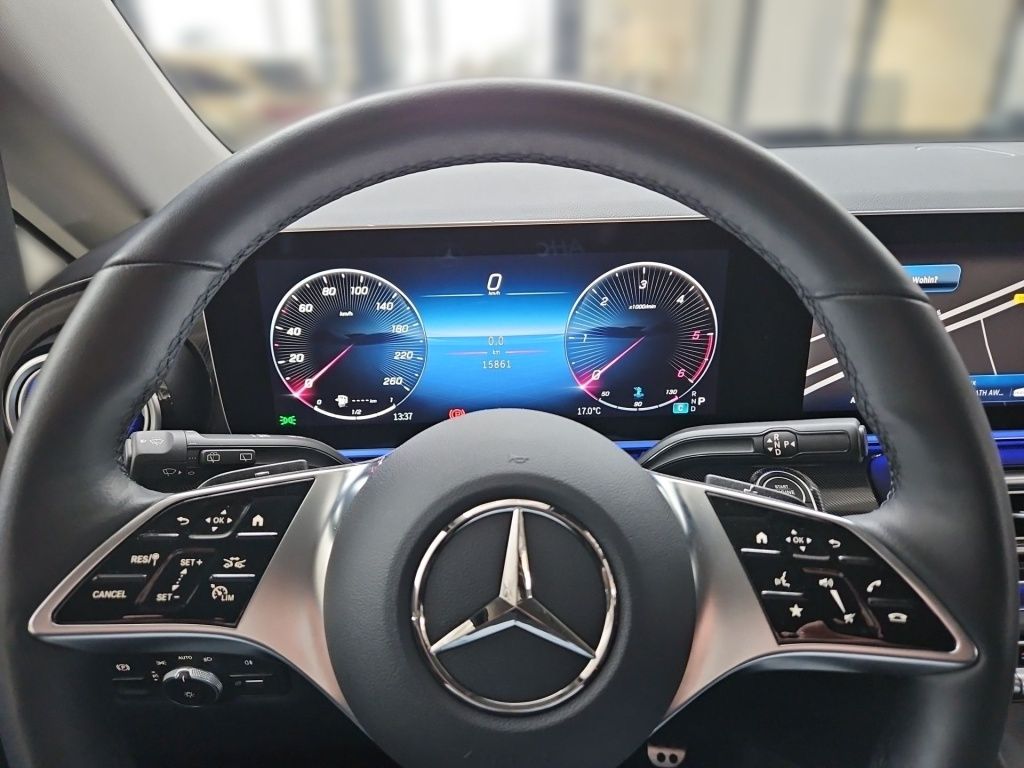 Fahrzeugabbildung Mercedes-Benz V 220 d STYLE Lang 7 Sitze 2,5tAHK BURMESTER LED