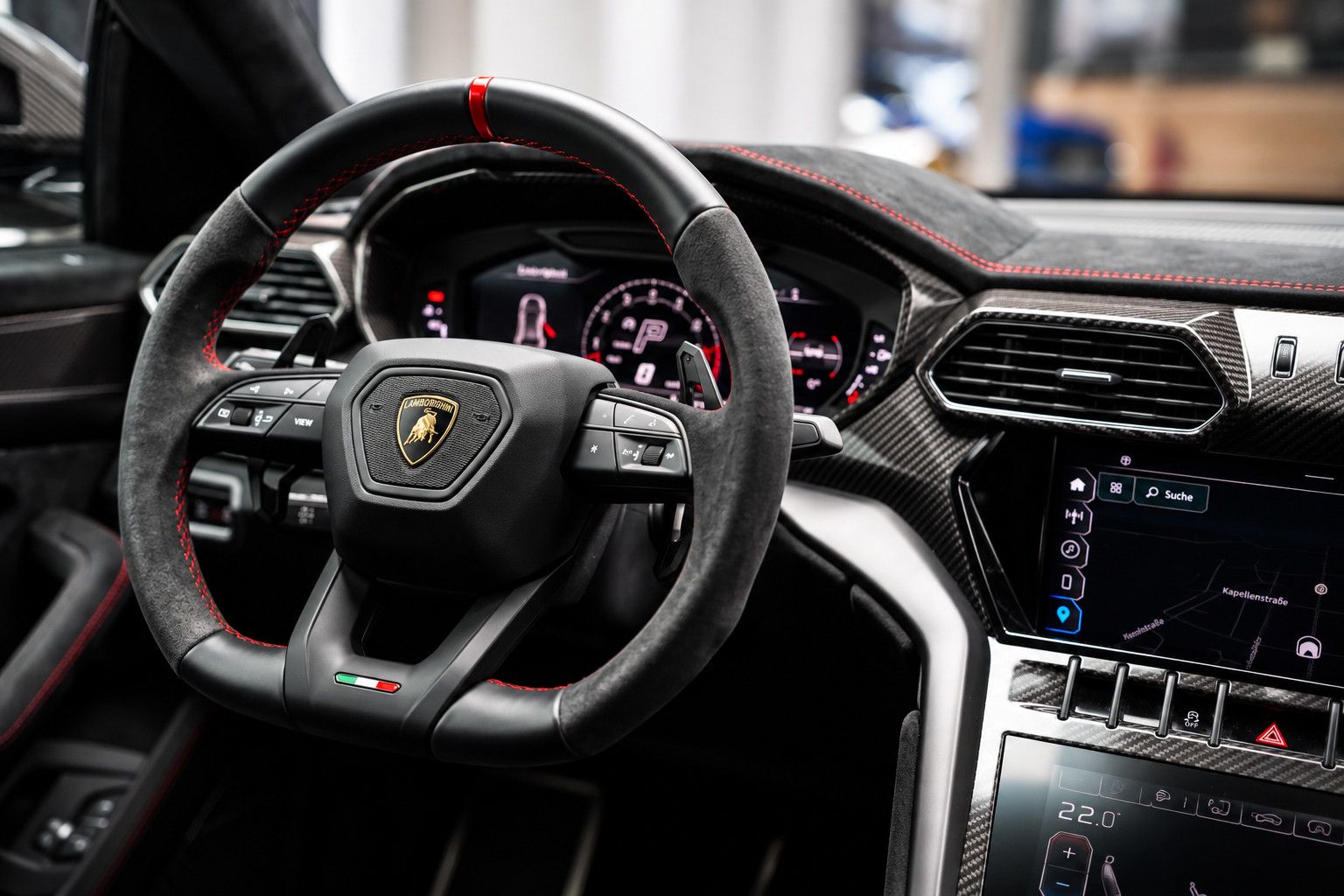 Fahrzeugabbildung Lamborghini Urus Performante *Carbon*Akrapovic*Alcantara*B&O