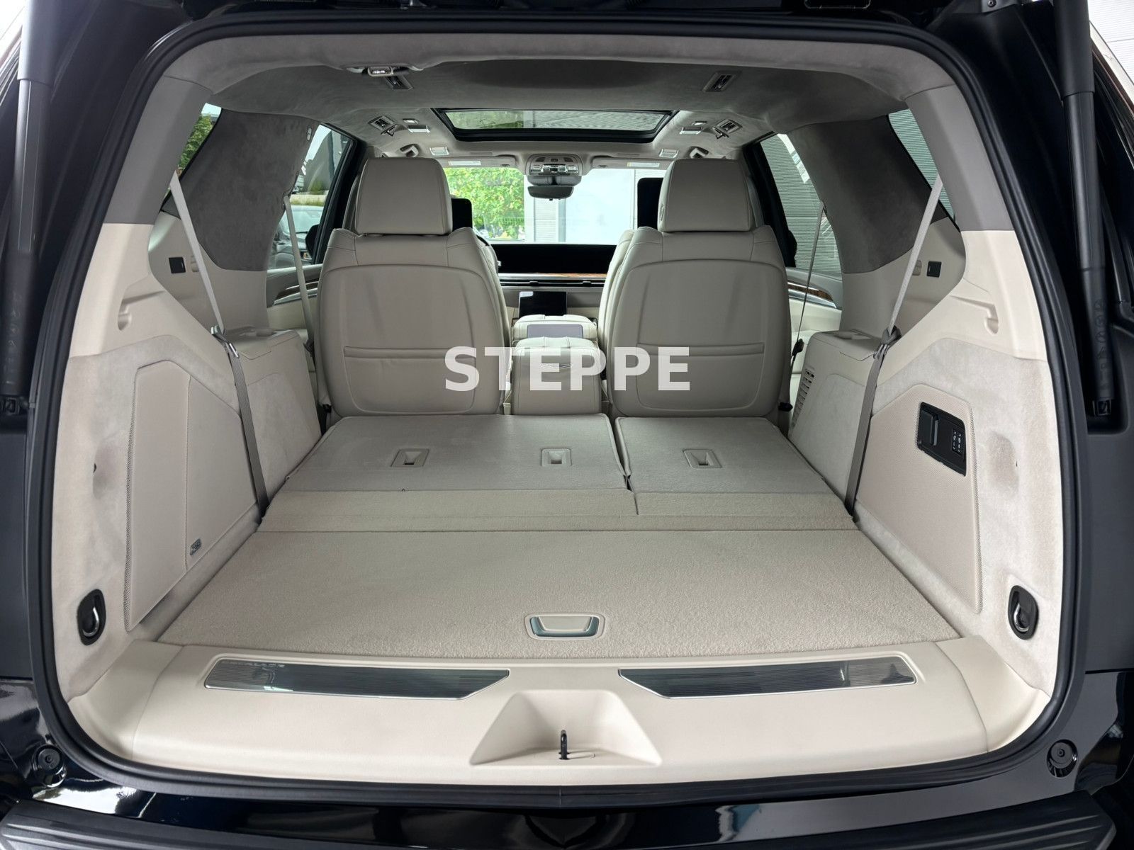 Cadillac Escalade FACELIFT MY26 6.2 V8 Sport Platinum 24"