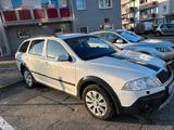 Skoda octavia scout 4x4 neu tuv - Skoda Octavia aus 2008: Scout