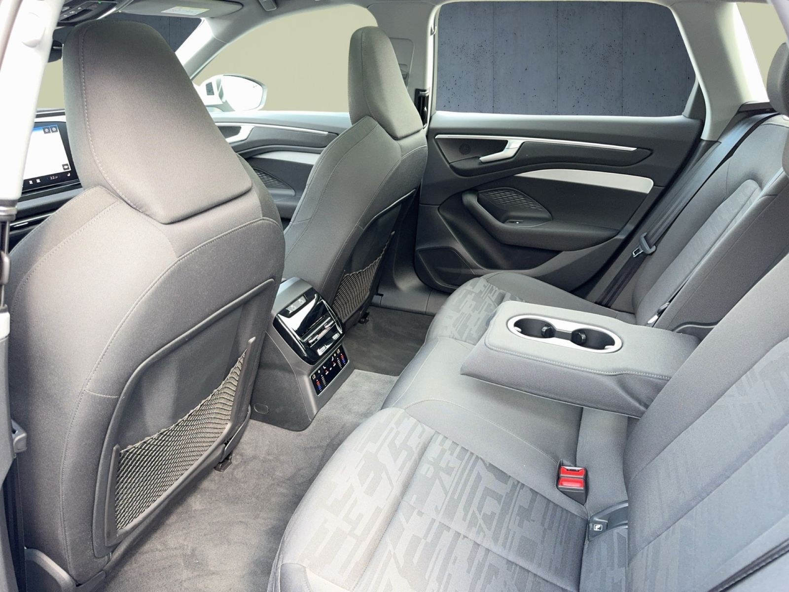 Audi A6 - Bild 13