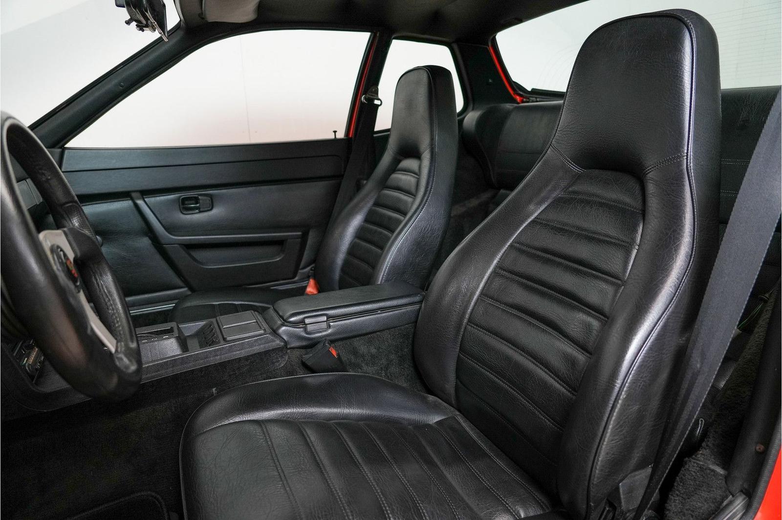 Porsche 924 Coupe M1068