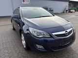 Opel Astra J Sport 140 PS 1.Hand & Scheckheftgepflegt - Opel Astra aus 2011: J