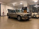BMW E30 325i - BMW 325 aus 1987: 325i