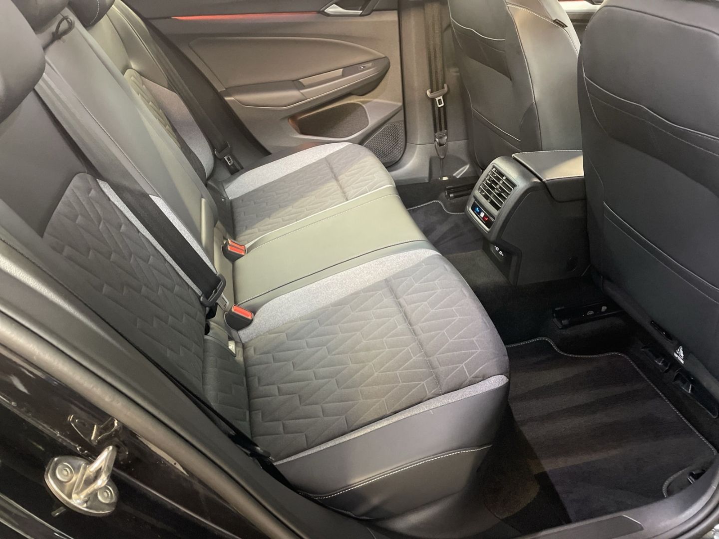 Volkswagen Golf - Bild 8