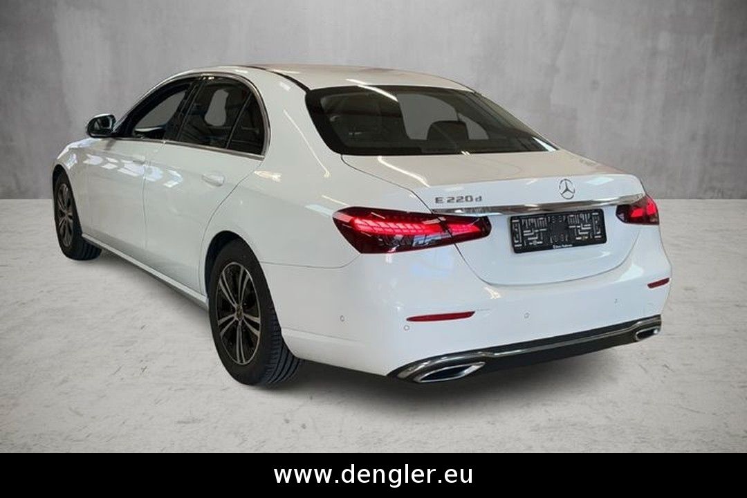Mercedes-Benz E 220 d FAHRASSISTENZ*LED*AHK*RFK Avantgarde foto 4