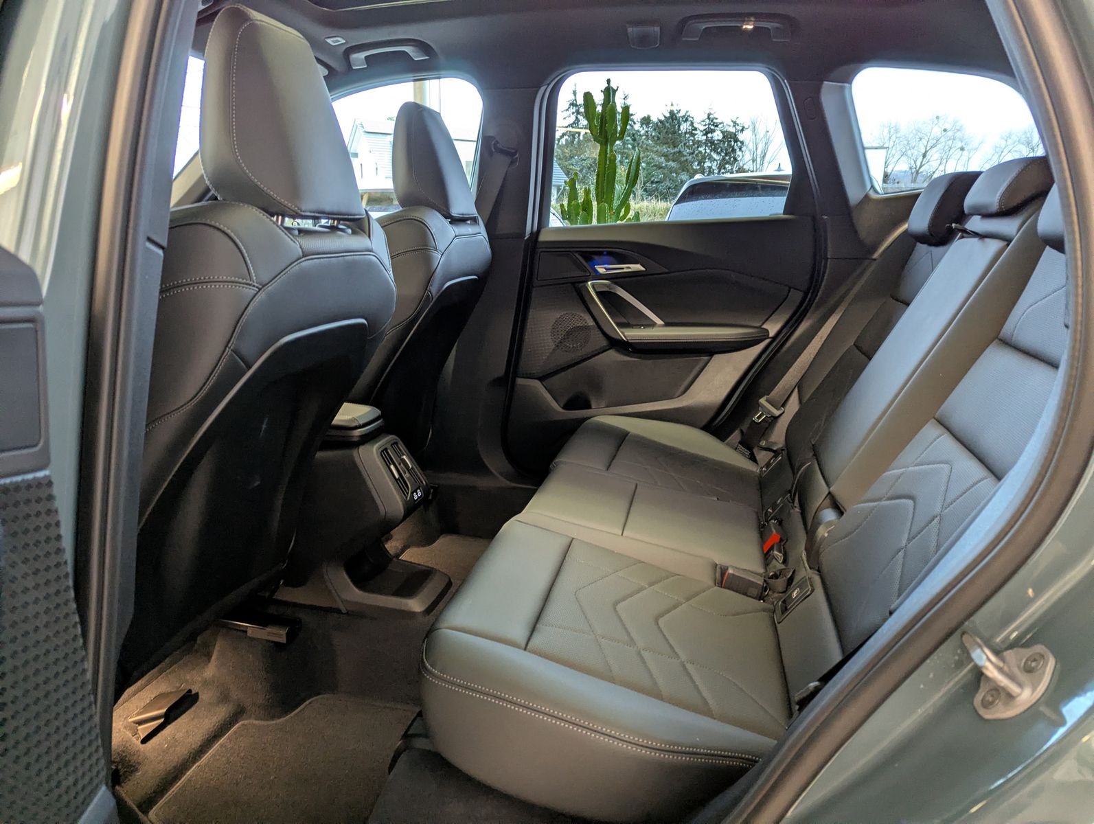 BMW X1 18d sDrive M-Sport Travel-Paket Pano Cam AHK - Image 13