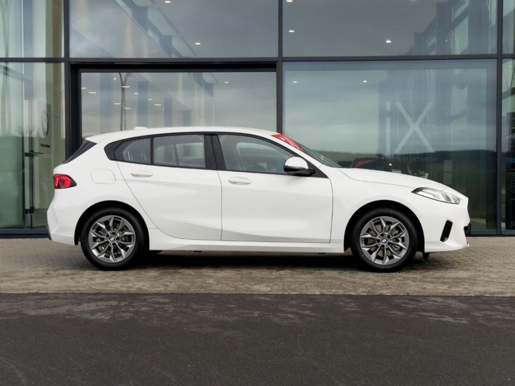 BMW 120 i SHZ+LED+Temp+RFK+AppleCarPlay+DAB imagem 2