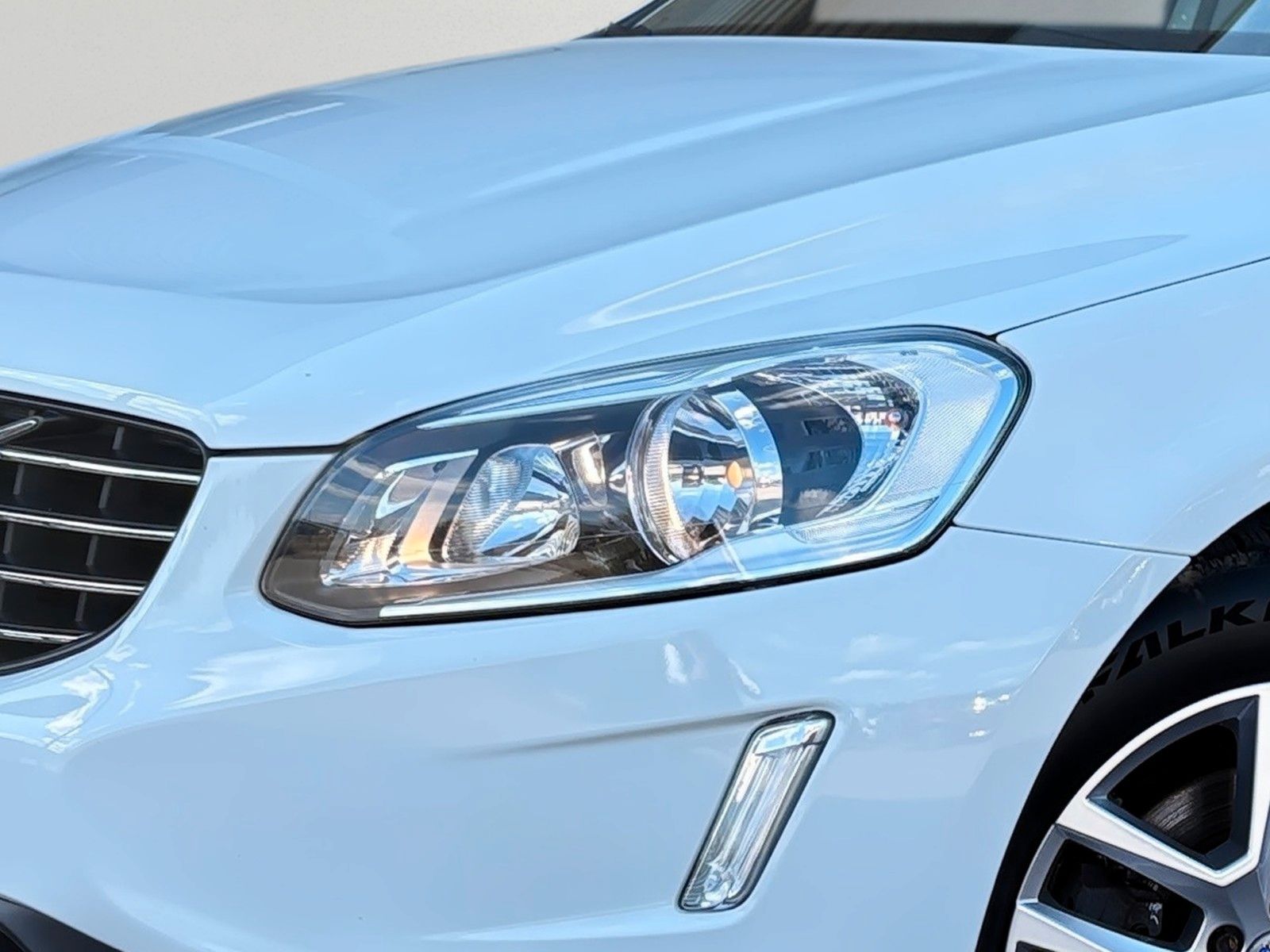 Fahrzeugabbildung Volvo XC60 Summum 2WD